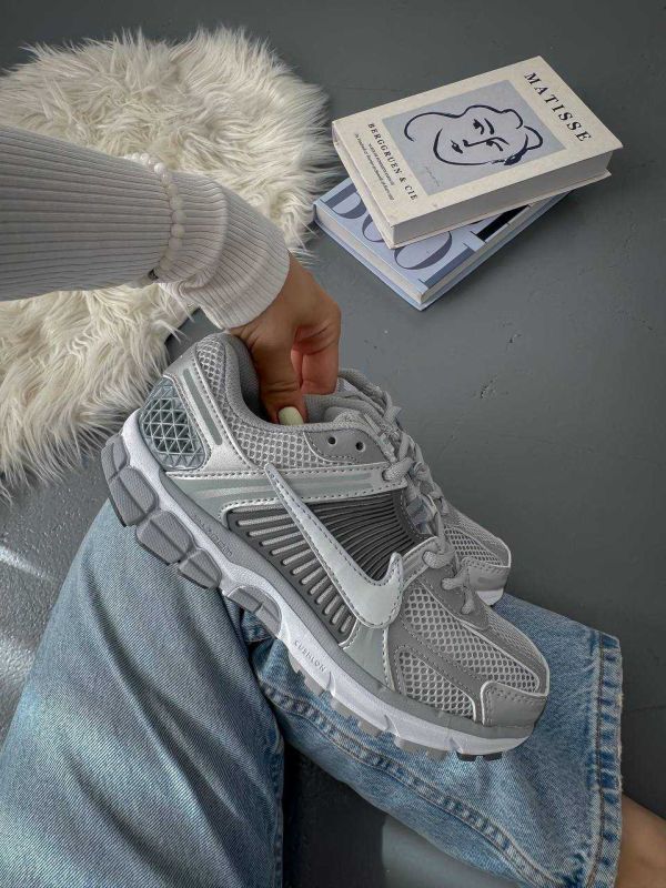 Nike Zoom Vomero 5 Silver